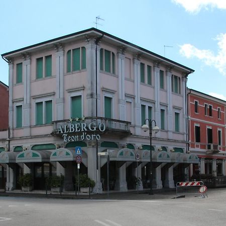 Albergo Ristorante Leon D'Oro Новента-ди-Пьяве Экстерьер фото